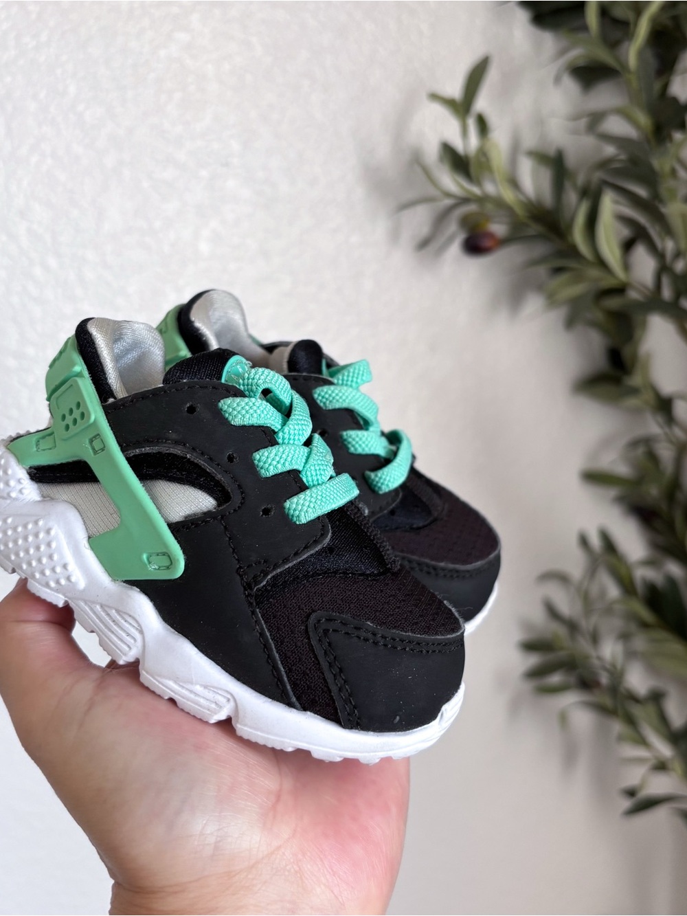 Nike Huarache Run Toddler Sneakers 4c